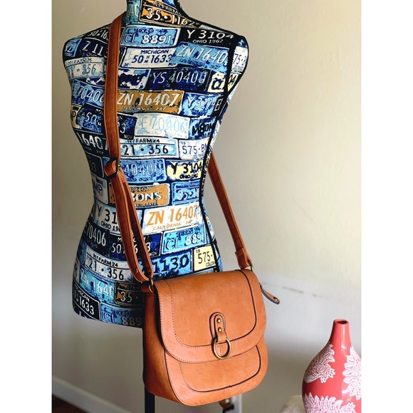 Bass Handbags - Bass leather Crossbody